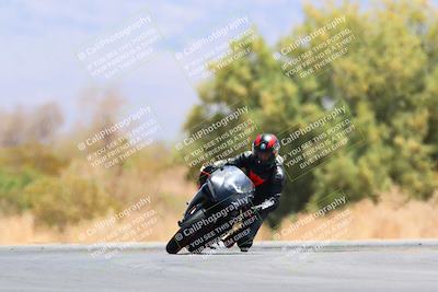 media/May-15-2022-SoCal Trackdays (Sun) [[33a09aef31]]/Turn 7 (1145am)/